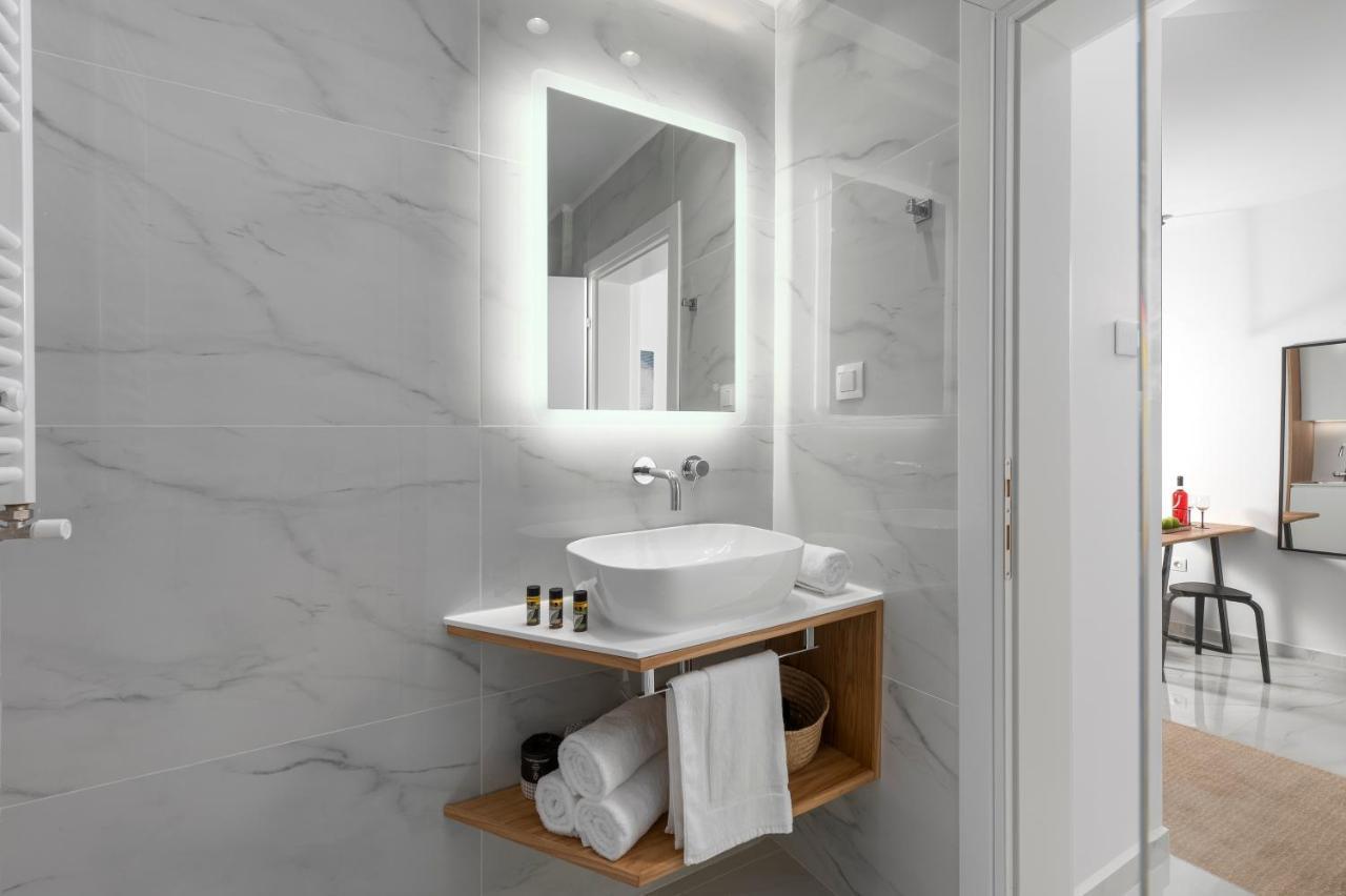 Ιωκα Suites / The Urbitality Project Thessaloníki Ngoại thất bức ảnh
