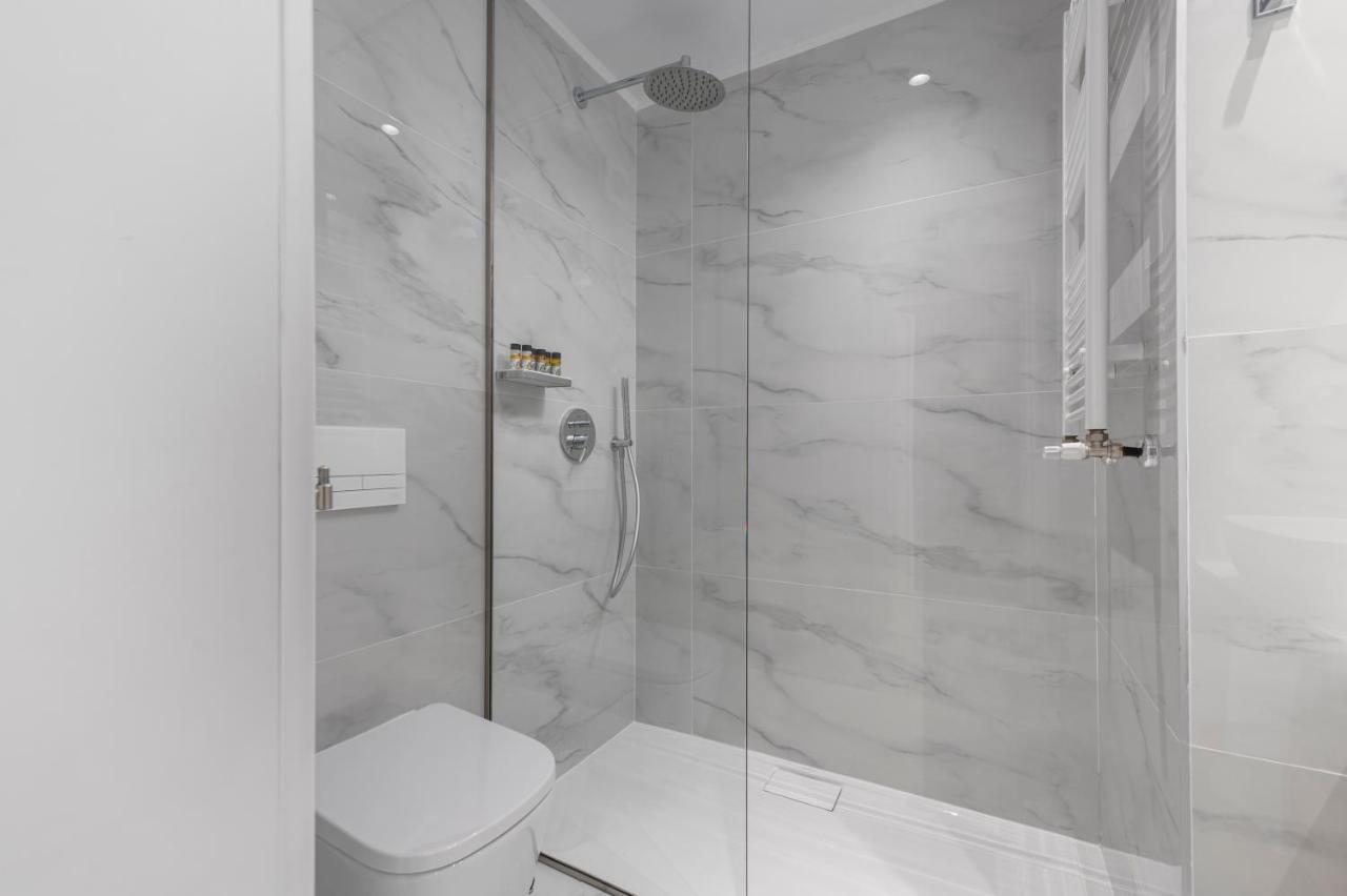 Ιωκα Suites / The Urbitality Project Thessaloníki Ngoại thất bức ảnh